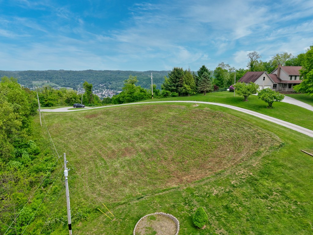 Lot 7 Country Boulevard