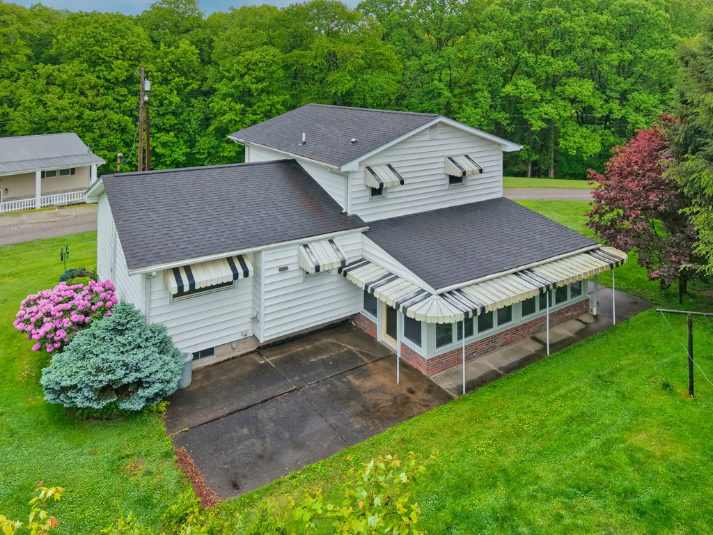 826 Country Club Drive