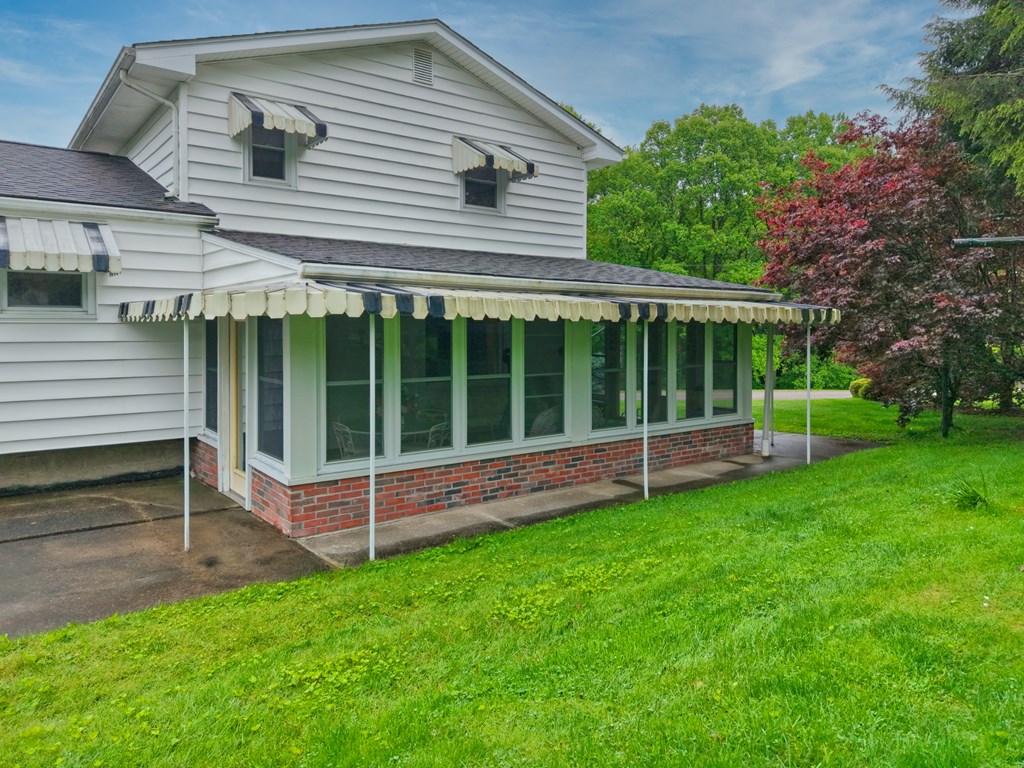 826 Country Club Drive