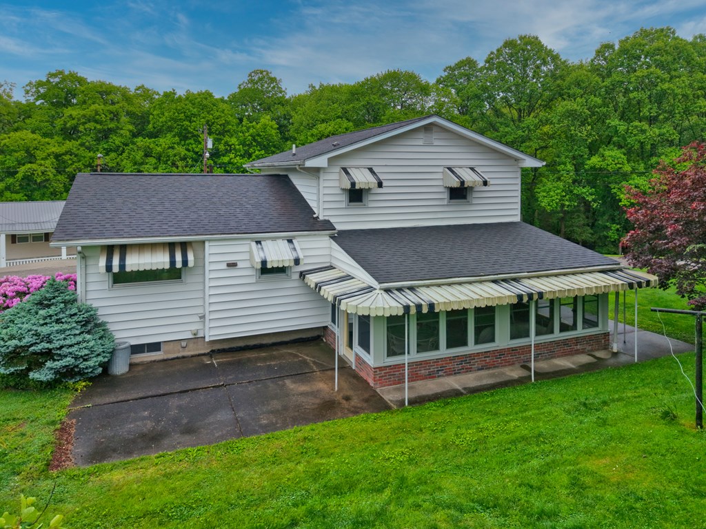 826 Country Club Drive