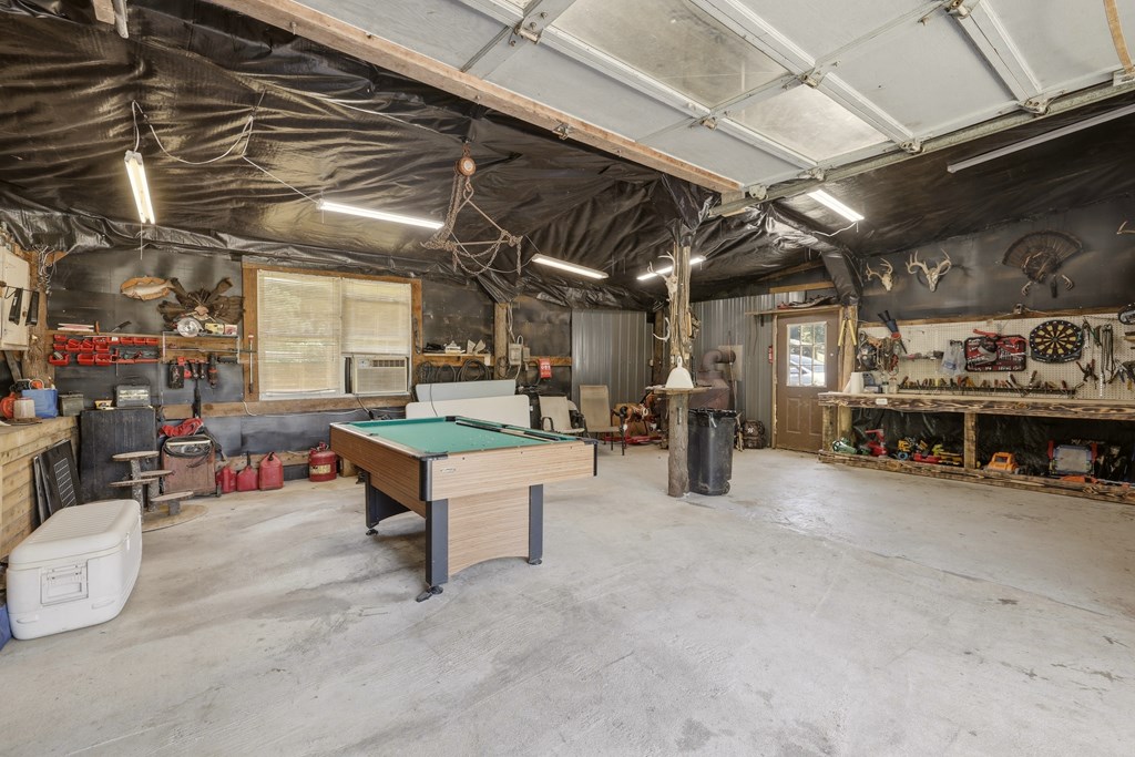 1055 Hog Run Road