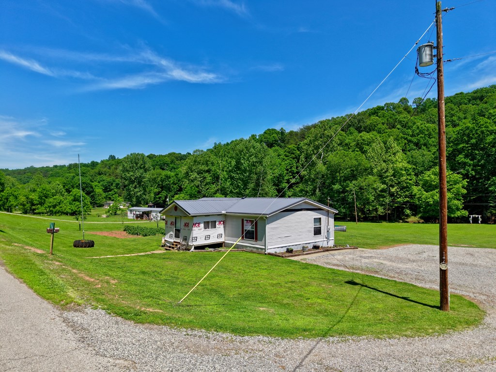 1055 Hog Run Road