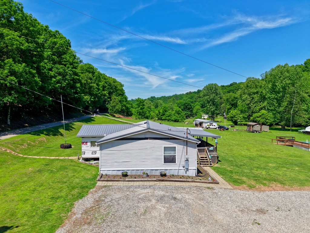 1055 Hog Run Road