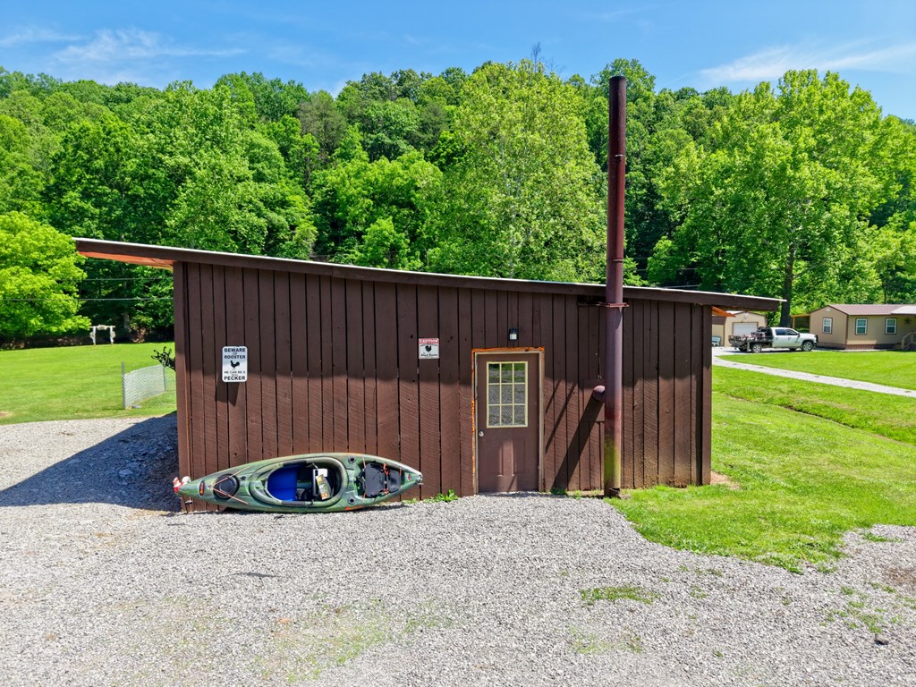 1055 Hog Run Road