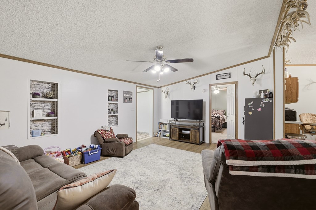 1055 Hog Run Road