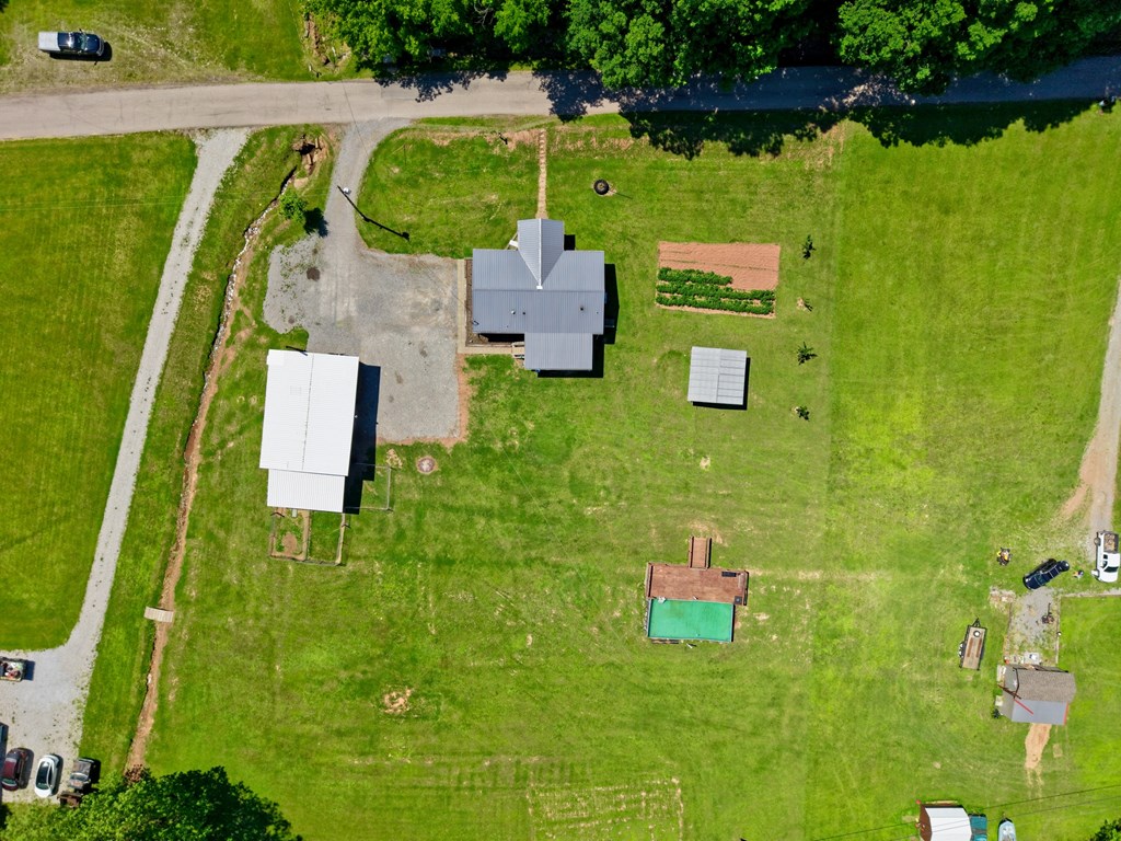 1055 Hog Run Road