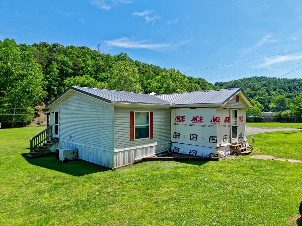 1055 Hog Run Road