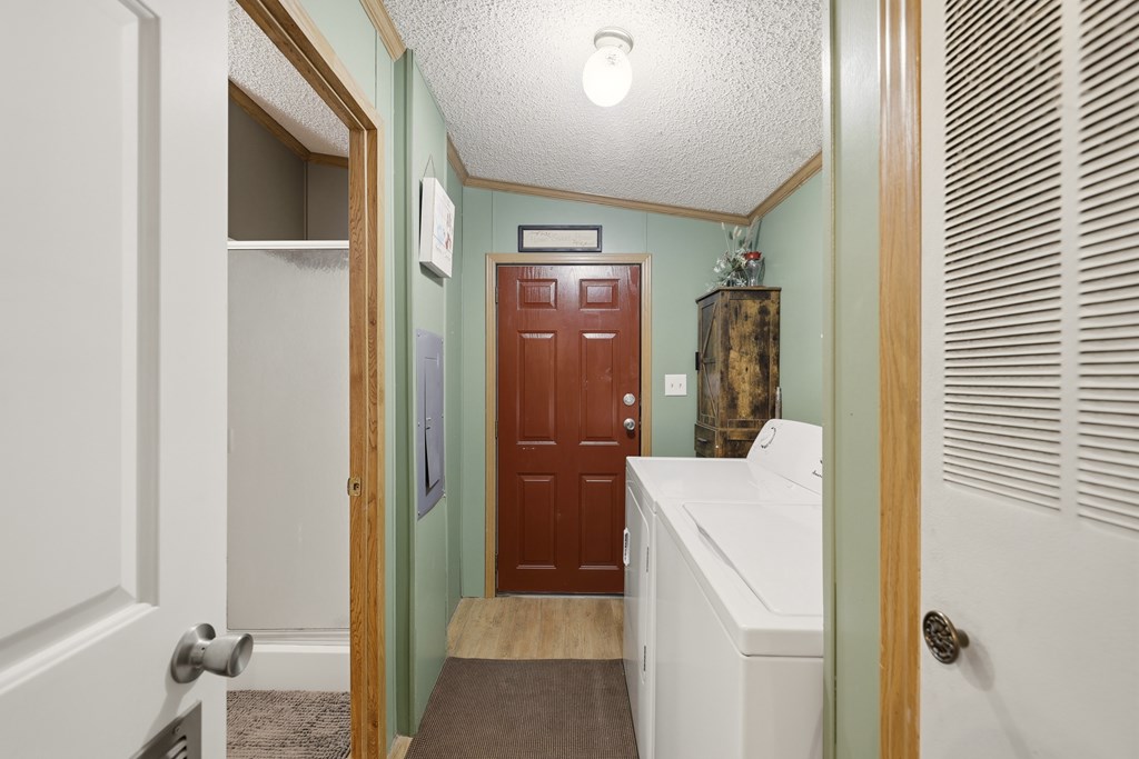 1055 Hog Run Road