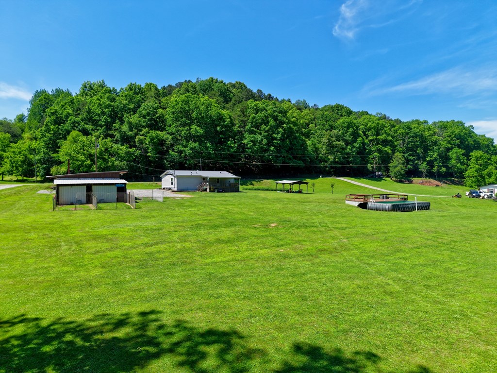 1055 Hog Run Road