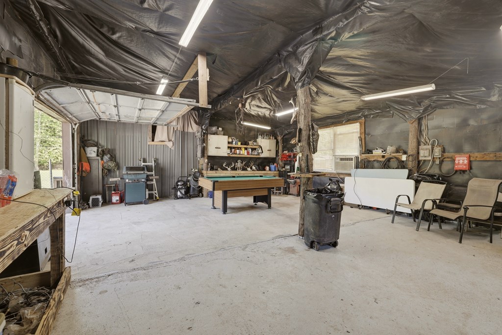 1055 Hog Run Road