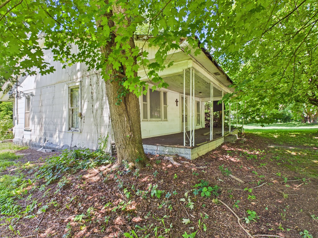 9302 Mountaineer Highway