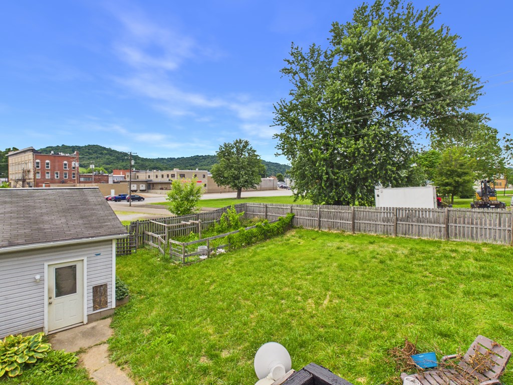 246 Maple Avenue