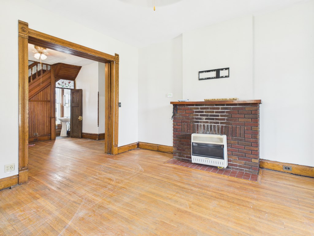 246 Maple Avenue