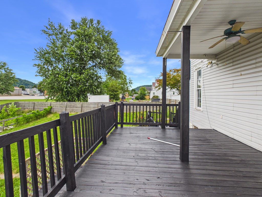 246 Maple Avenue