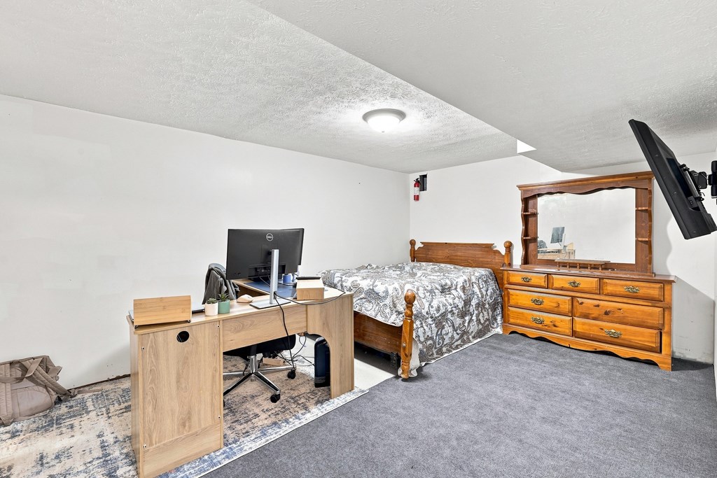 9432 Mountaineer Highway