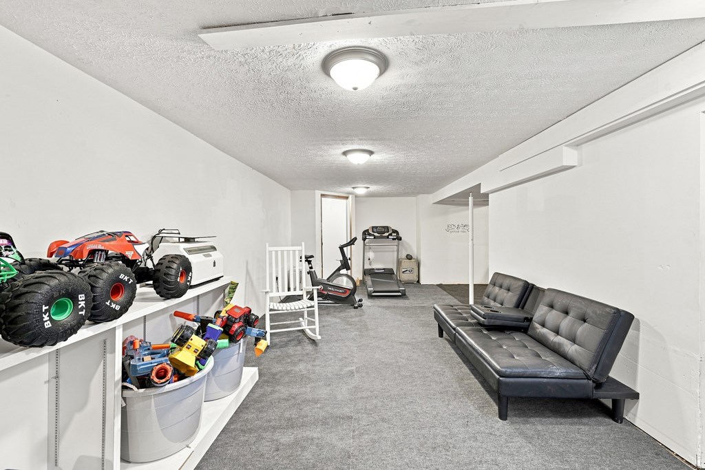 9432 Mountaineer Highway