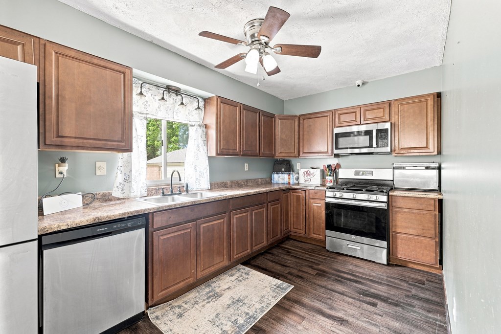 9432 Mountaineer Highway