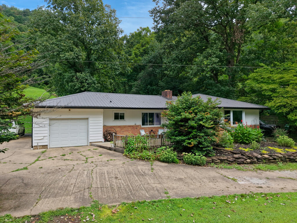 1747 Proctor Creek Road