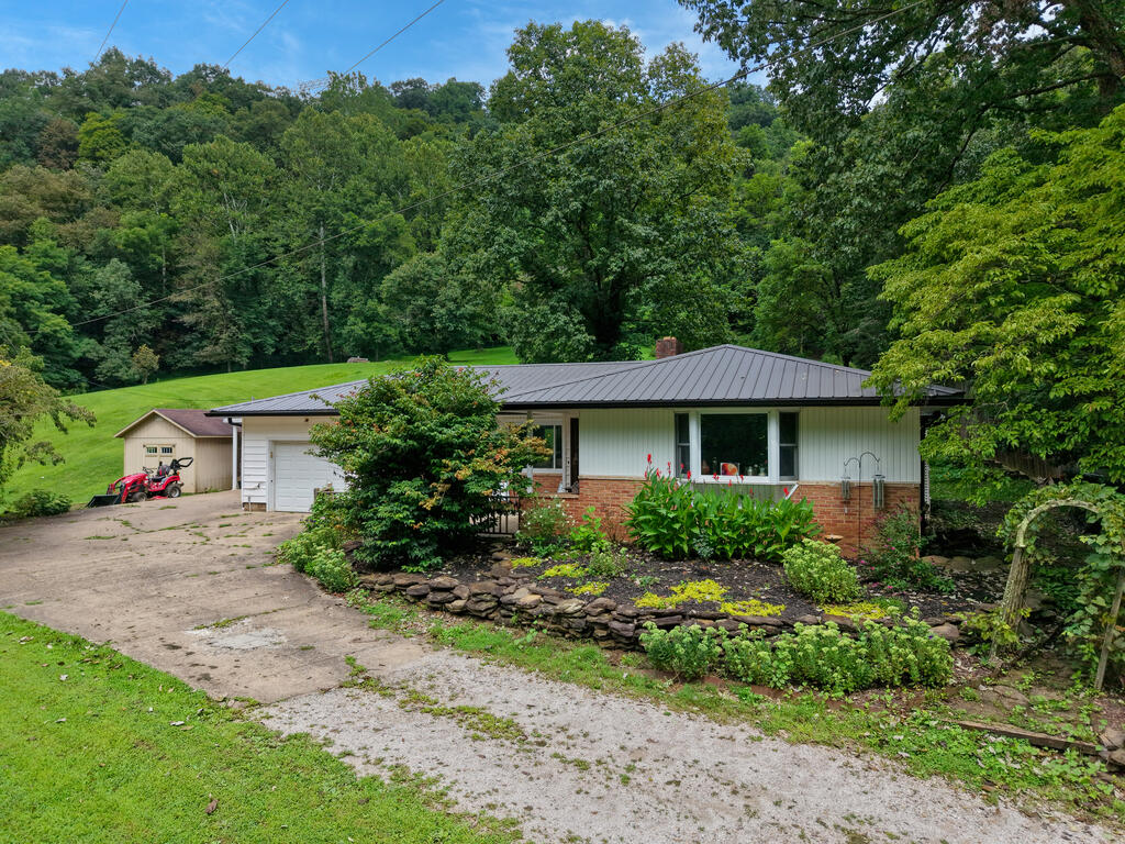 1747 Proctor Creek Road