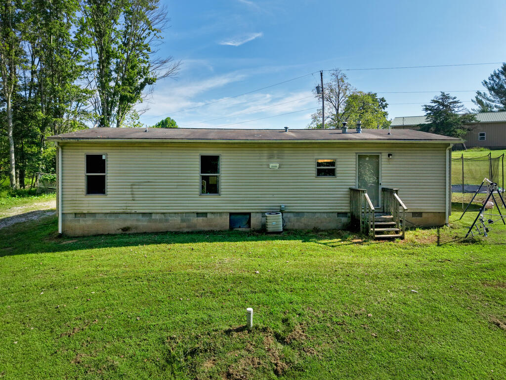 18 Back Hill Road