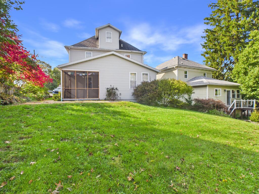 379 Maple Avenue