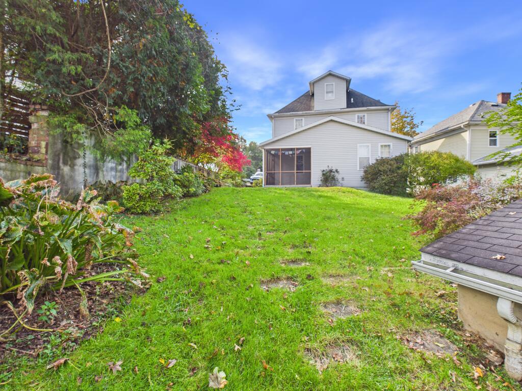 379 Maple Avenue