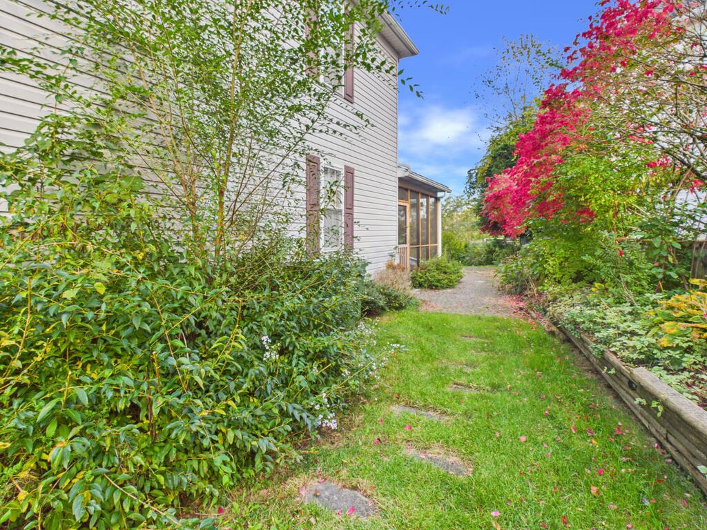 379 Maple Avenue