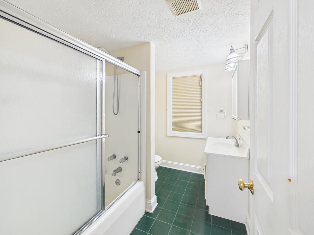 379 Maple Avenue