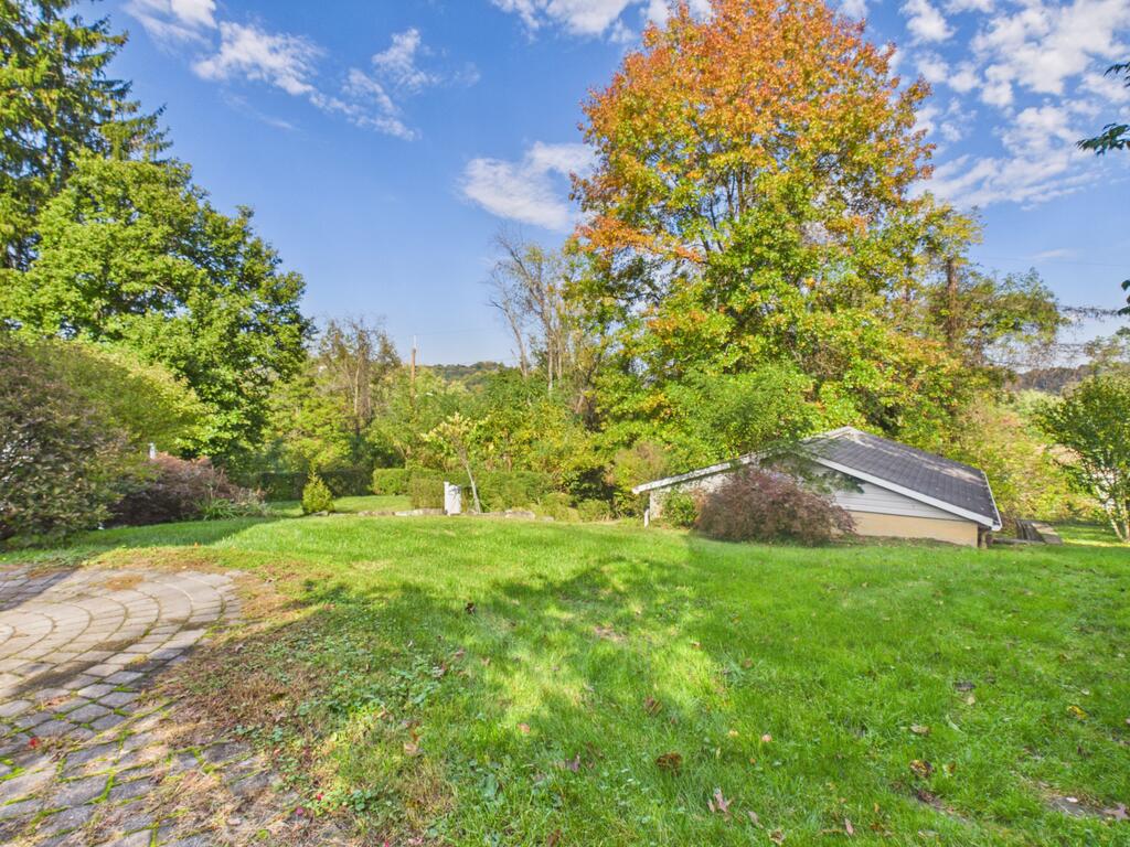 379 Maple Avenue