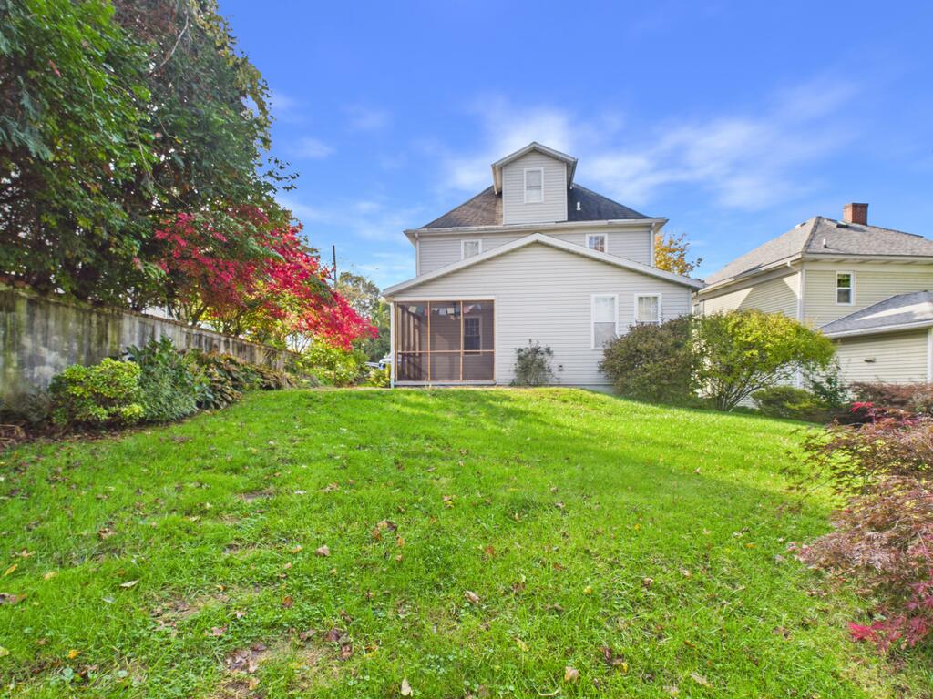 379 Maple Avenue