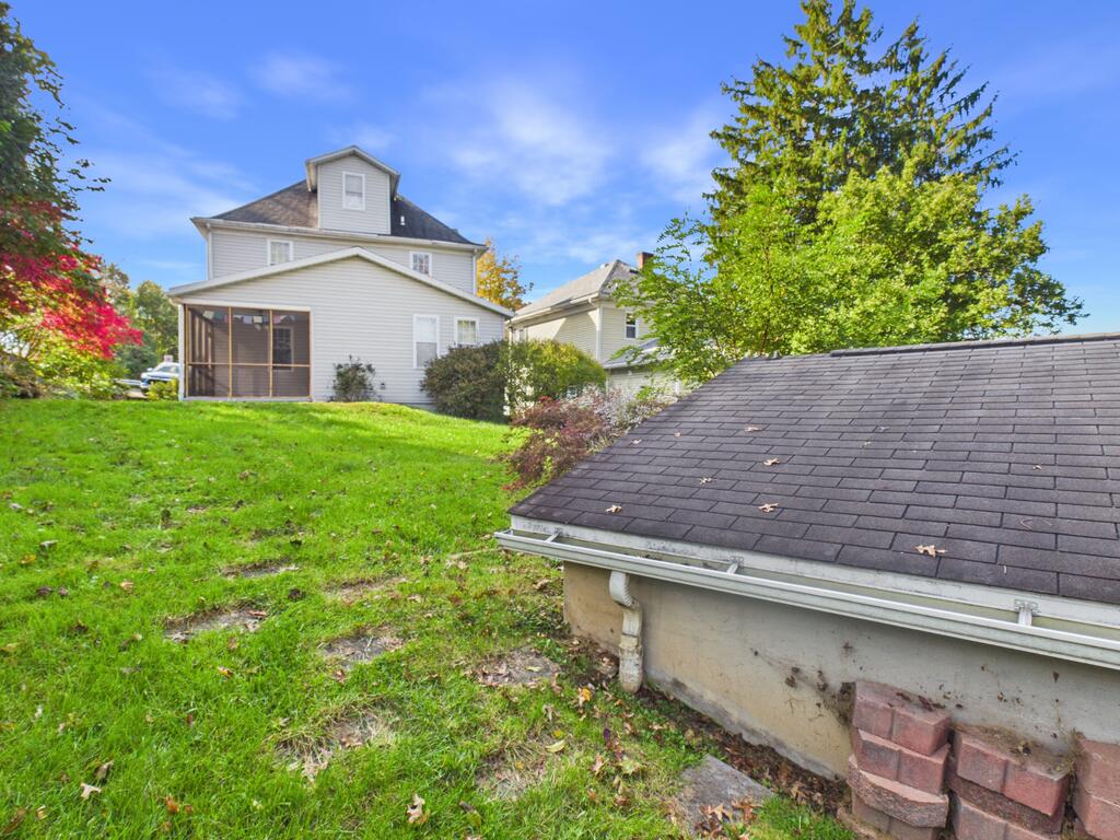 379 Maple Avenue