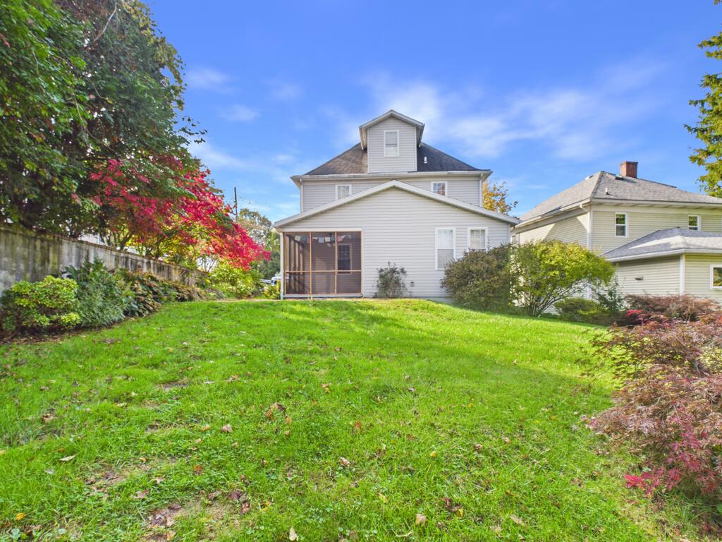 379 Maple Avenue