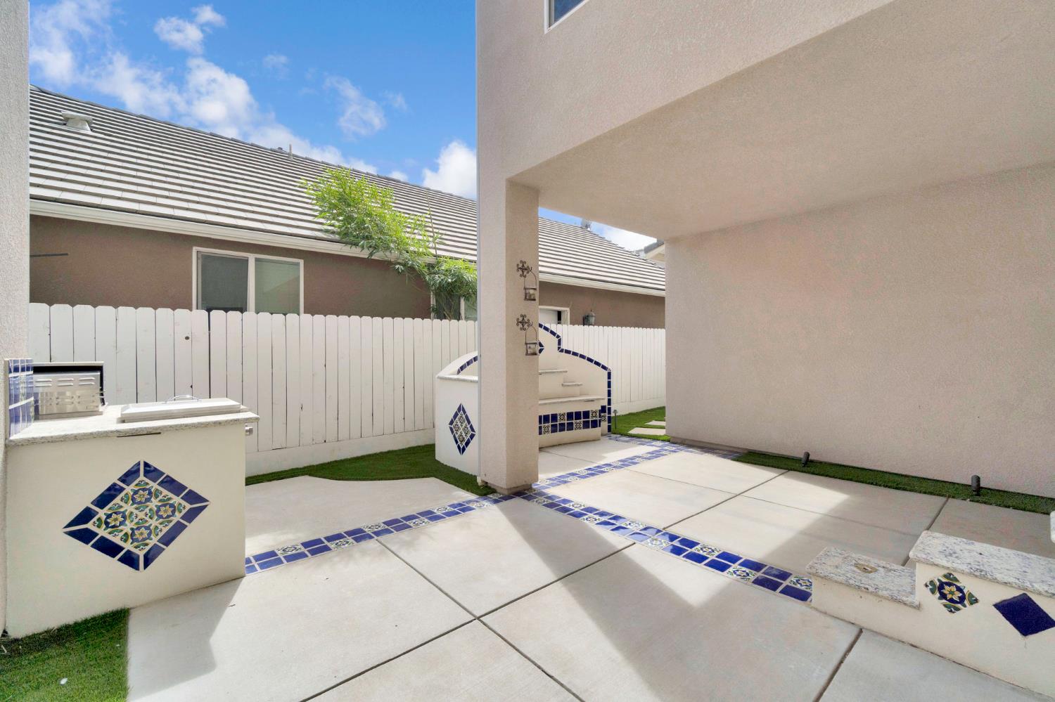 11335 N Sageberry Way
