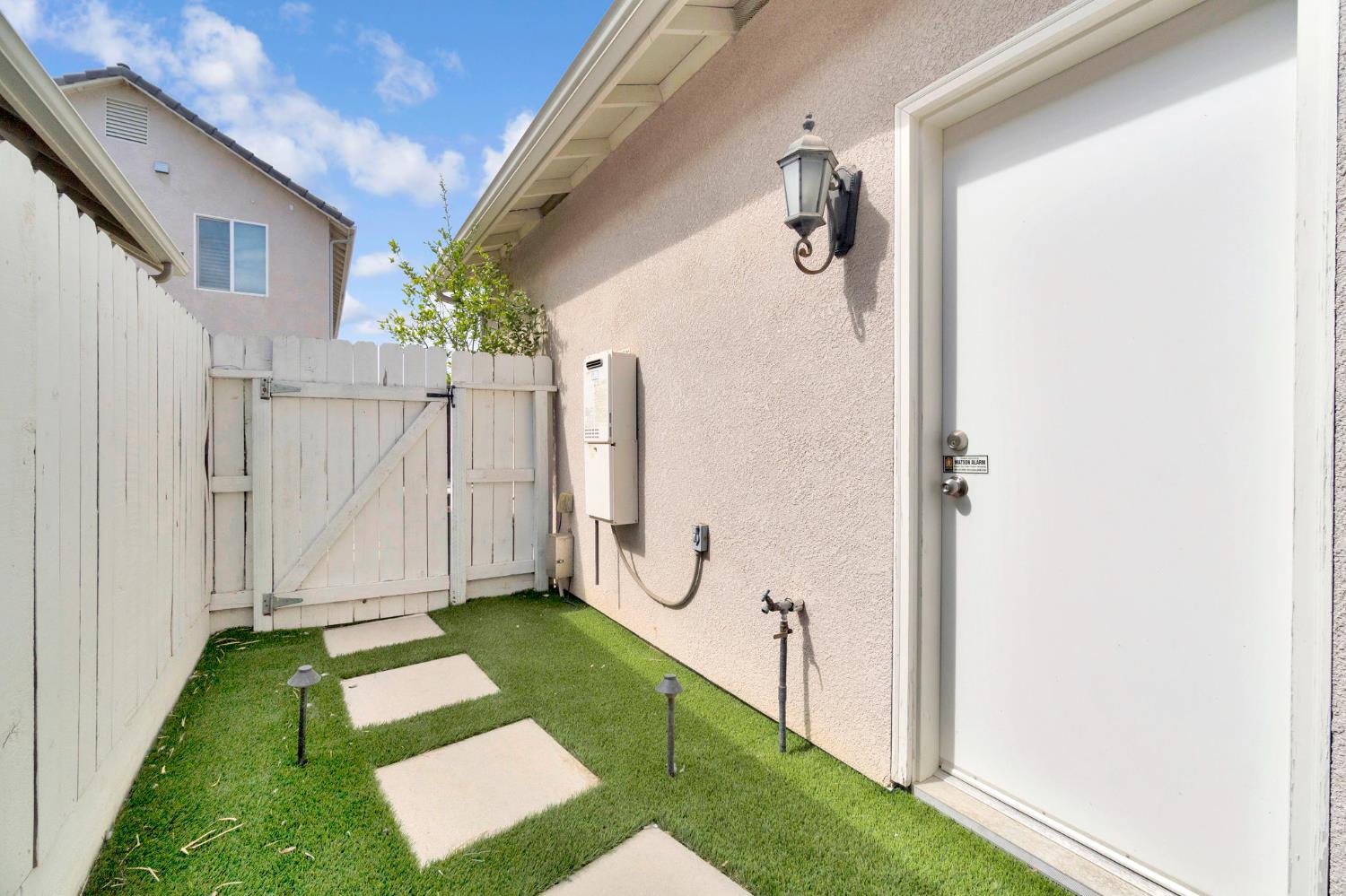 11335 N Sageberry Way