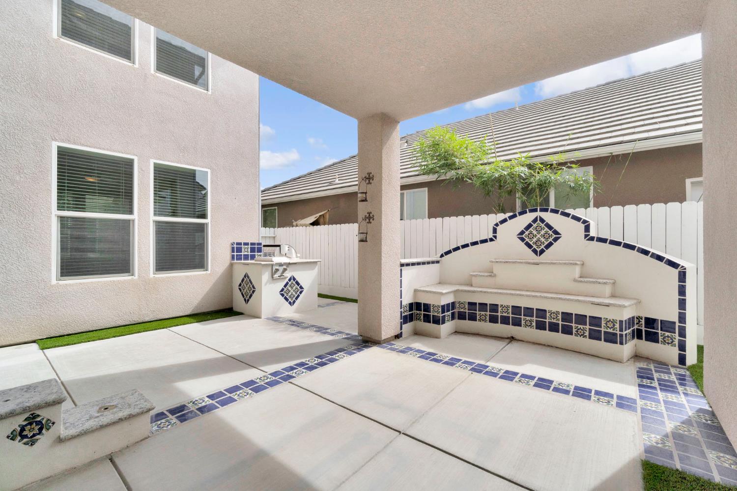 11335 N Sageberry Way