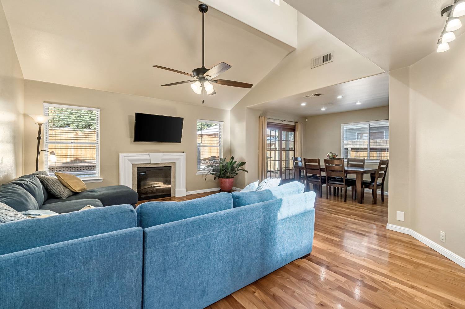 1248 E Loma Linda Avenue