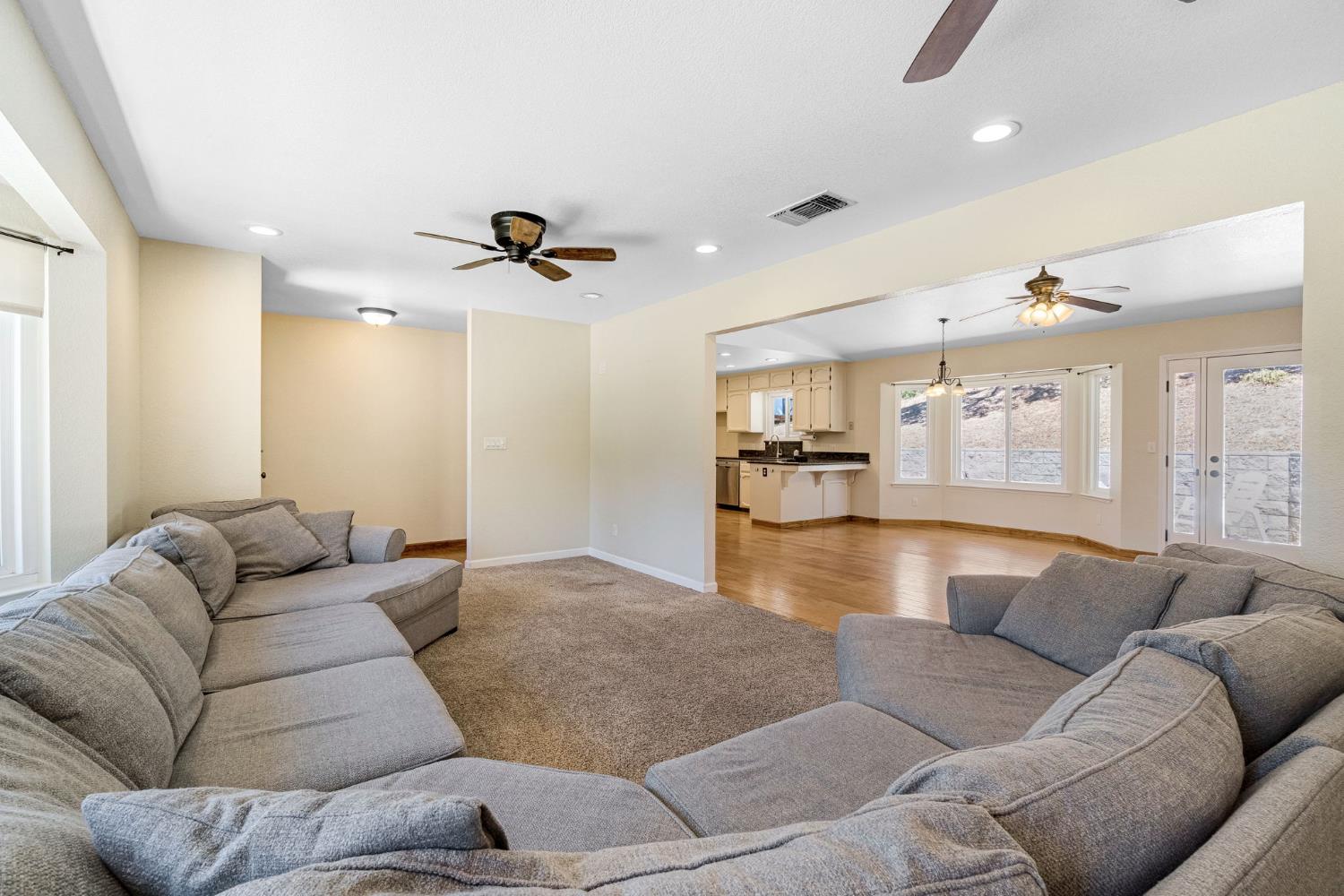 41820 Dillon Circle
