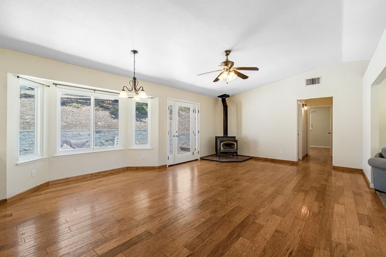 41820 Dillon Circle