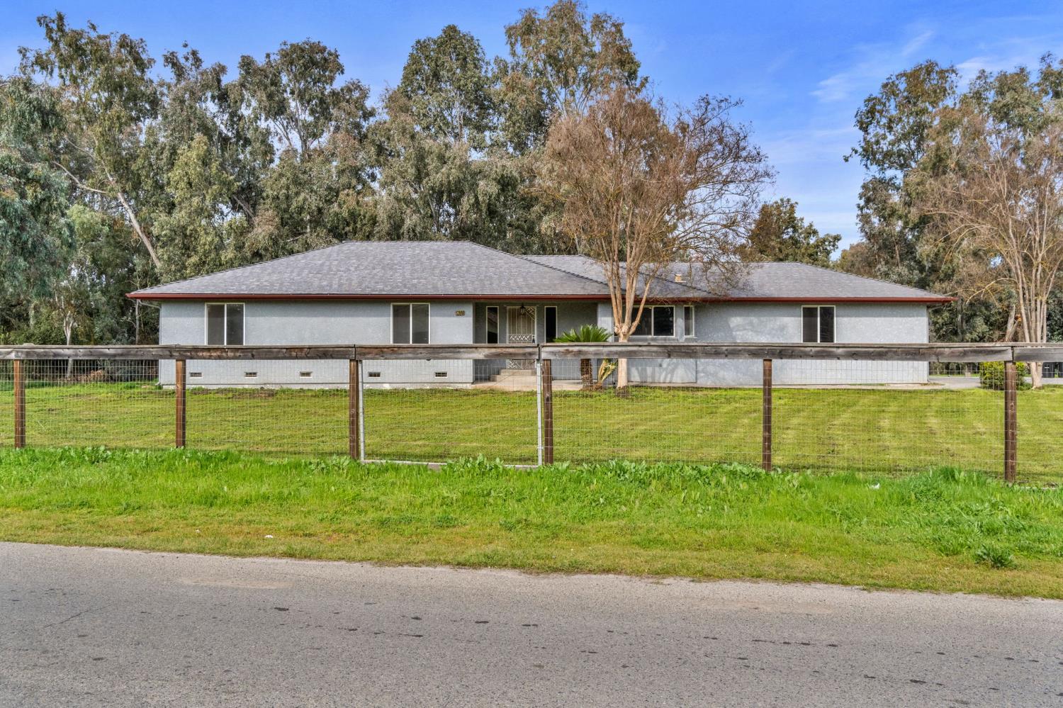 17646 Lane Drive