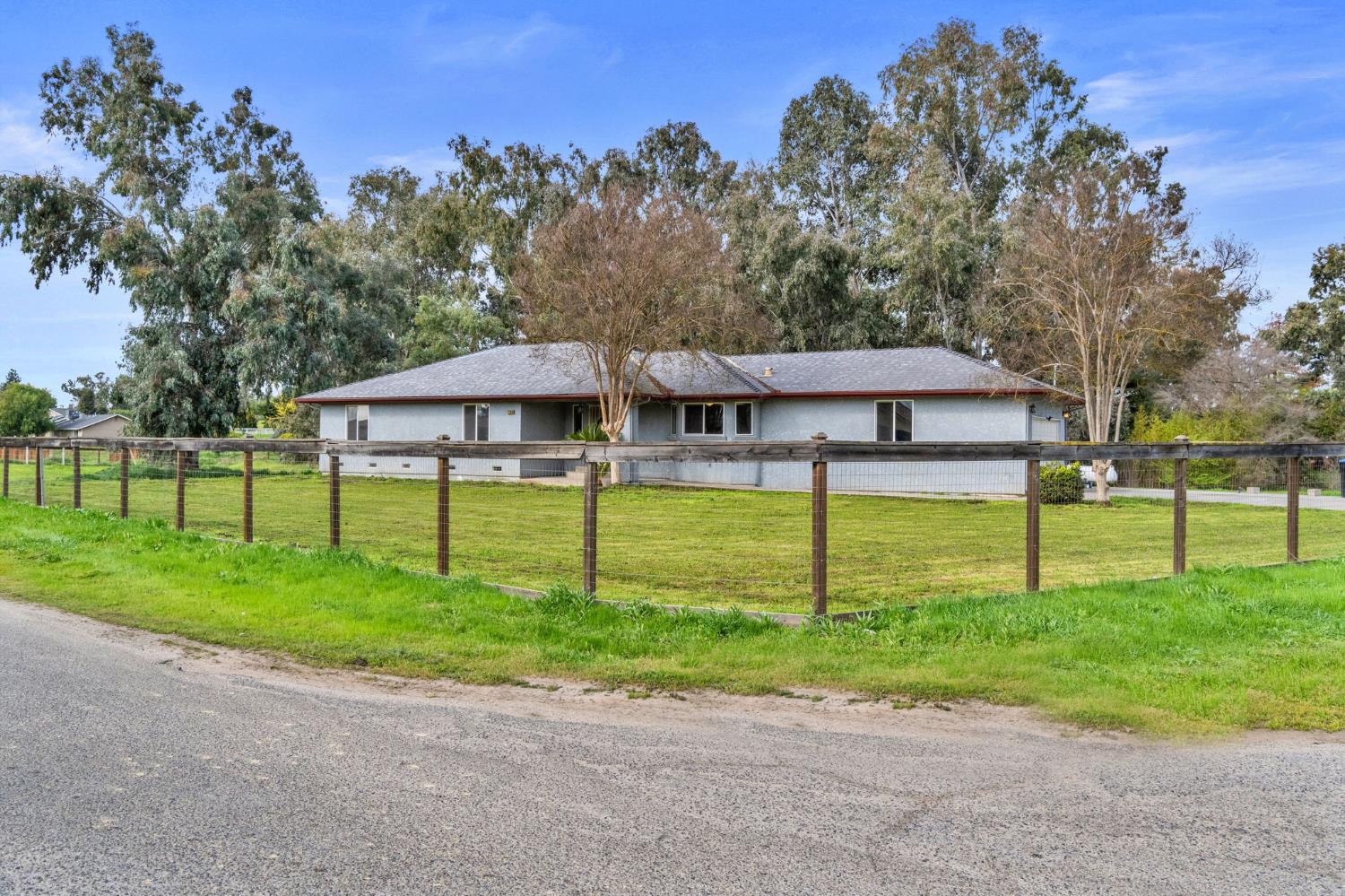 17646 Lane Drive
