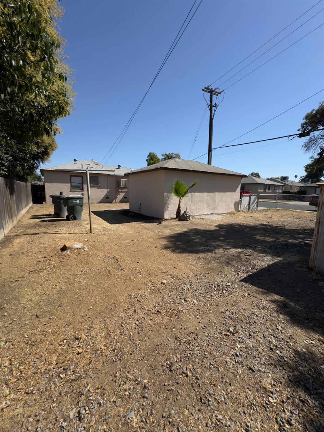 1242 E Shields Avenue