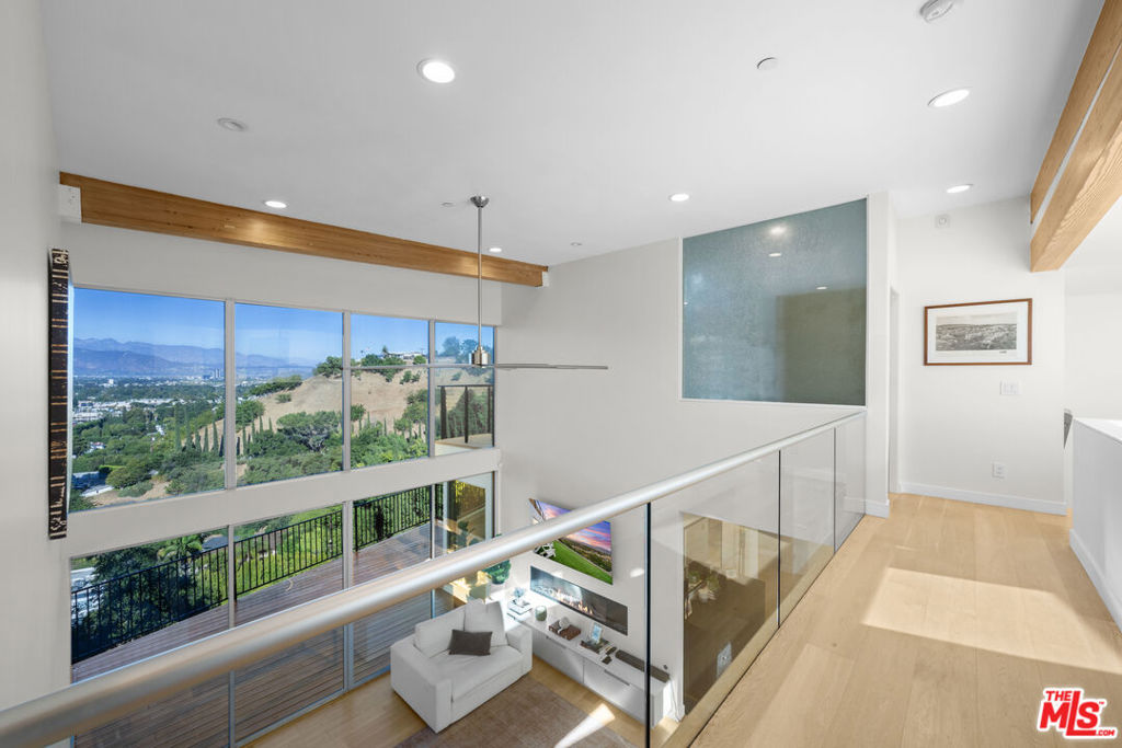 3631 Sunswept Drive