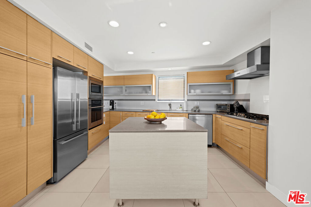 3631 Sunswept Drive