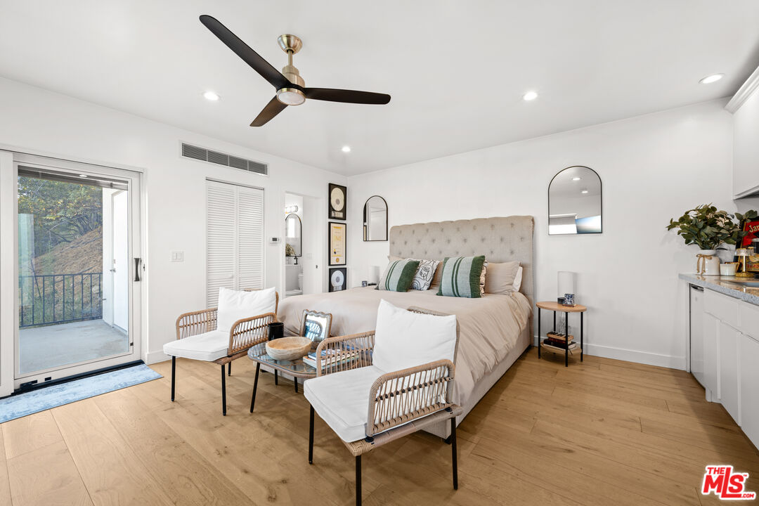 3631 Sunswept Dr