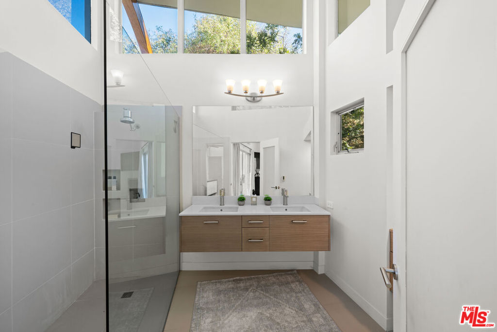 3631 Sunswept Drive