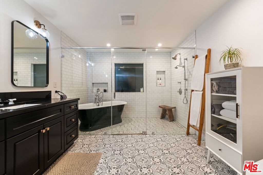 4257 Shadyglade Avenue