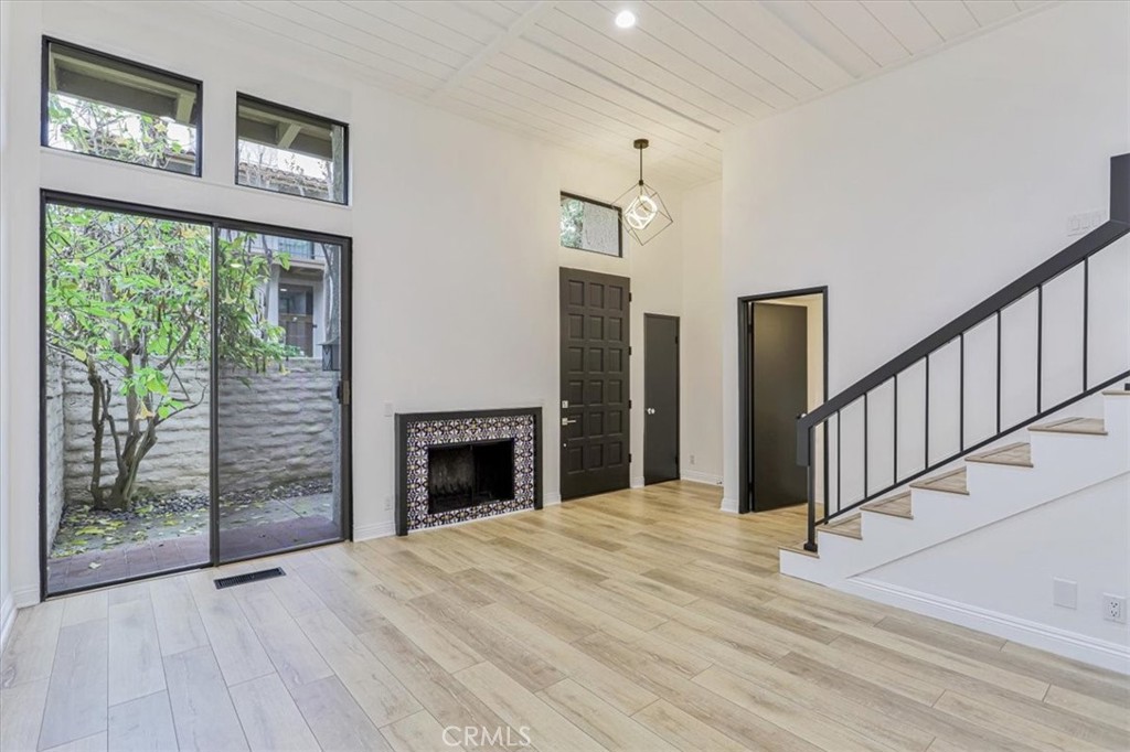 23467 Park Sorrento