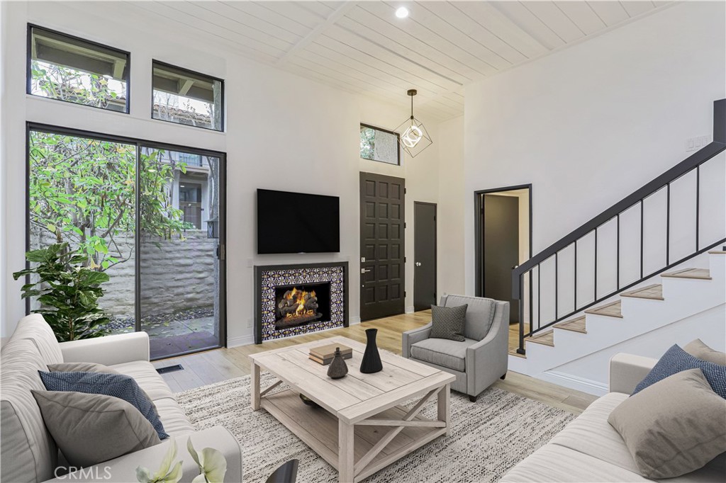 23467 Park Sorrento