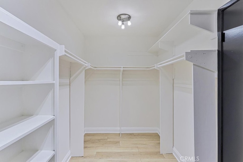 23467 Park Sorrento