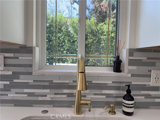 15159 La Maida ST Unit: B